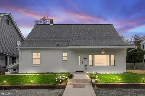 79 E Shirley Ave E, Warrenton, VA 20186