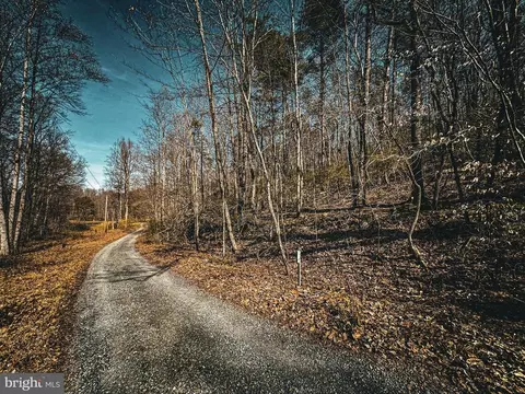Hidden Springs Dr, Marshall, VA photo 6