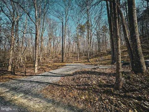 Hidden Springs Dr, Marshall, VA photo 12