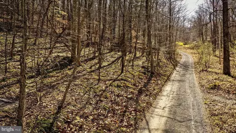Hidden Springs Dr, Marshall, VA photo 25