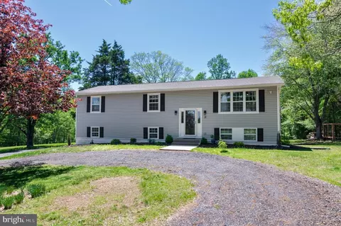 7612 Leeds Mnr, Marshall, VA 20115