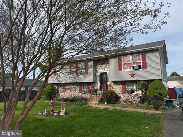 12235 Cedarwood Dr, Remington, VA 22734 | MLS# VAFQ2016364 | 27 Photos ...