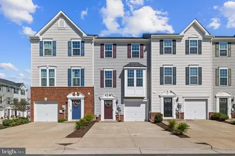 6196 Willow Pl, Bealeton, VA 22712