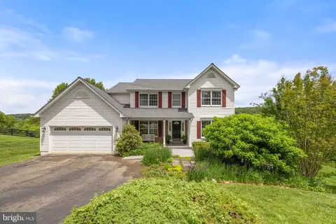 5722 Pond View Ln, Broad Run, VA 20137 photo 2