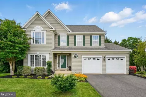 430 Devon Dr, Warrenton, VA 20186
