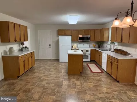 4195 Old Toad Rd, Bealeton, VA 22712 photo 10
