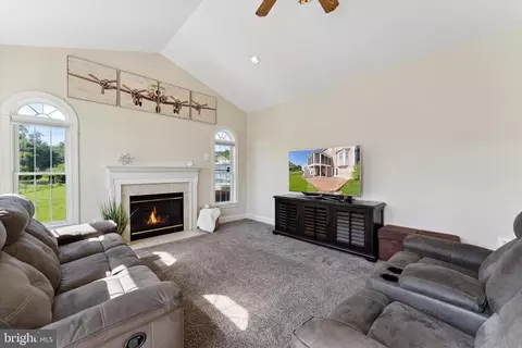 6422 View Ct, Broad Run, VA 20137 photo 13
