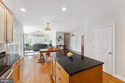 6422 View Ct, Broad Run, VA 20137 photo 9