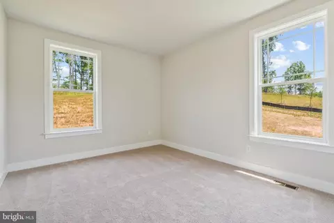 7838 Holston Ln, Broad Run, VA 20137 photo 8