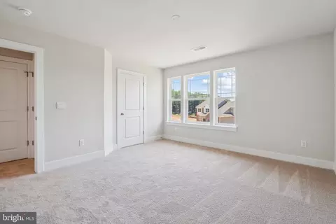 7838 Holston Ln, Broad Run, VA 20137 photo 12