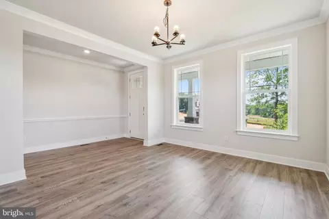7838 Holston Ln, Broad Run, VA 20137 photo 2