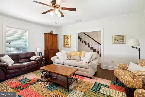 7811 Carters Run Dr, Marshall, VA 20115 photo 10
