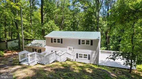 3932 Hidden Valley Ln, Linden, VA 22642