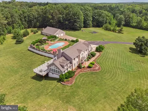 3522 Sugar Hill Ln, Goldvein, VA 22720
