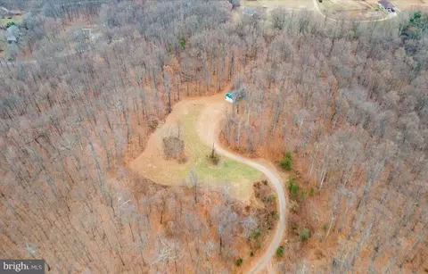 Primrose, Marshall, VA photo 15
