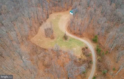 Primrose, Marshall, VA photo 21