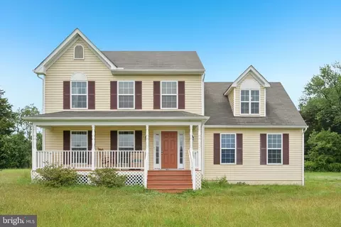 6373 Farm Ridge Dr, Midland, VA 22728