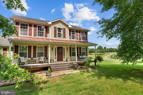 5302 Sumerduck Rd, Sumerduck, VA 22742 photo 2