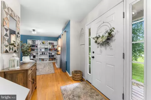 5302 Sumerduck Rd, Sumerduck, VA 22742 photo 9