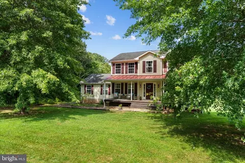 5302 Sumerduck Rd, Sumerduck, VA 22742 photo 3