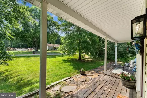 5302 Sumerduck Rd, Sumerduck, VA 22742 photo 8