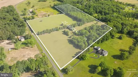 11243 Blackwelltown Rd, Midland, VA
