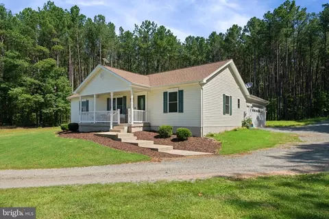 4550 Anns Ln, Bealeton, VA 22712