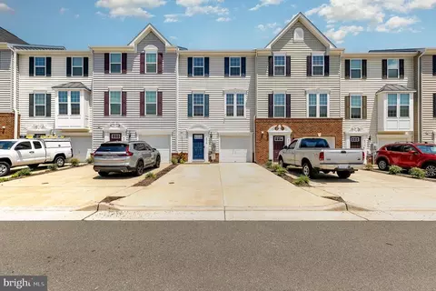6216 Willow Pl, Bealeton, VA 22712