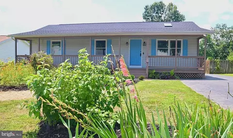 10942 Rugby Dr, Bealeton, VA 22712