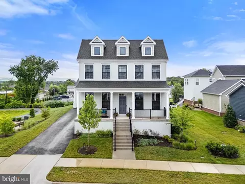 8656 Anderson Ave, Marshall, VA 20115