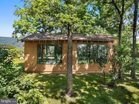 11404 Apple Manor Rd, Markham, VA 22643 photo 7