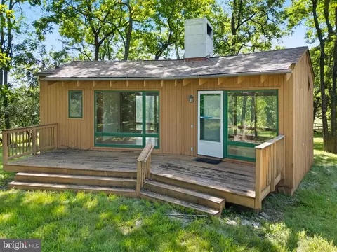 11404 Apple Manor Rd, Markham, VA 22643 photo 8