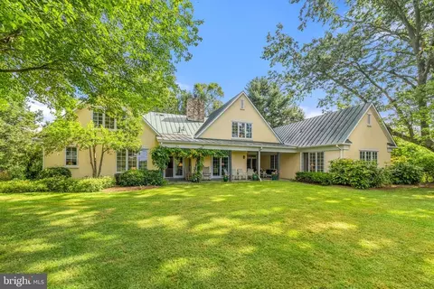 3418 Halfway Rd, The Plains, VA 20198