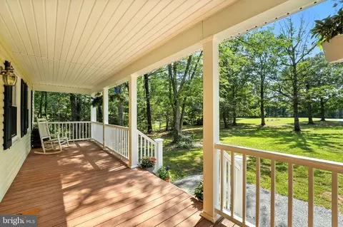 14341 Snake Castle Rd, Sumerduck, VA 22742 photo 2