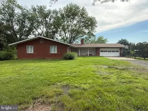 13342 Marsh Rd, Bealeton, VA 22712