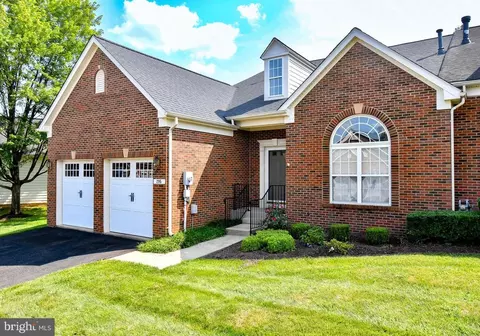 295 Amber Cir, Warrenton, VA 20186