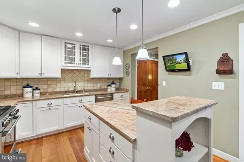 2749 Crenshaw Rd, Marshall, VA 20115 photo 15