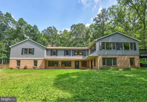 7333 Fox Call Ln, Warrenton, VA 20186