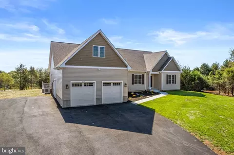 2012 Dozer Ln, Bedford, VA 24523