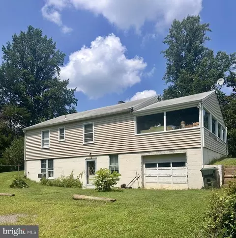 6214 Beverleys Mill Rd, Broad Run, VA 20137 photo 2