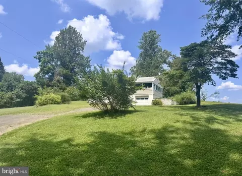 6214 Beverleys Mill Rd, Broad Run, VA 20137 photo 3