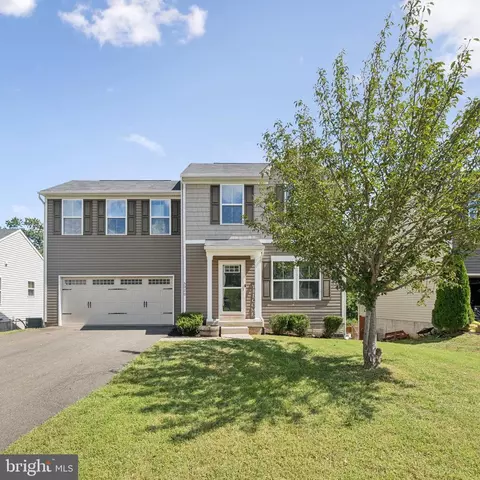 5020 Godwins Landing Dr, Remington, VA 22734