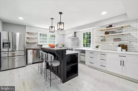 7057 Blackwell Rd, Warrenton, VA 20187