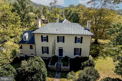 3707 Carrington Rd, Delaplane, VA 20144