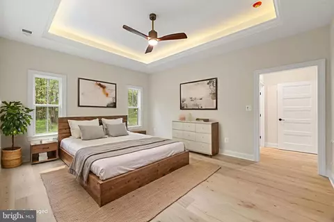 7329 Riley Rd, Warrenton, VA 20187