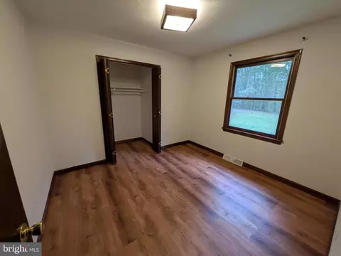 9511 Rogues Rd, Midland, VA 22728 photo 18
