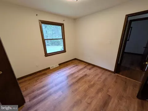9511 Rogues Rd, Midland, VA 22728 photo 21