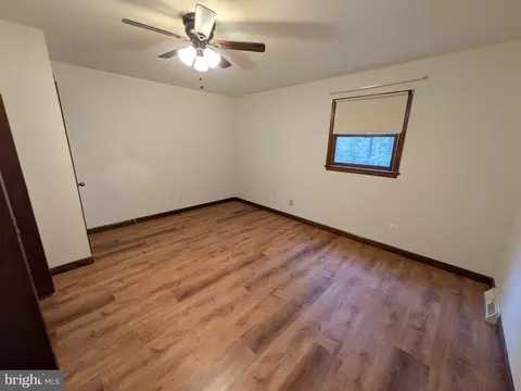 9511 Rogues Rd, Midland, VA 22728 photo 16