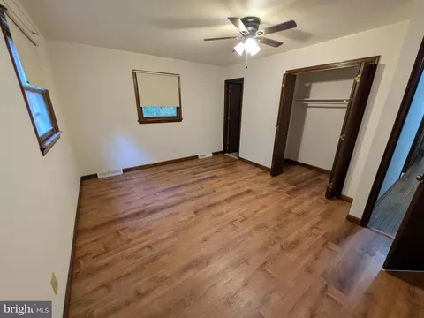 9511 Rogues Rd, Midland, VA 22728 photo 14
