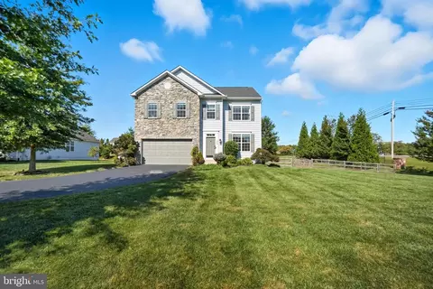 7362 Trundle Ct, Warrenton, VA 20187